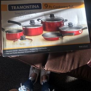 9 Piece Cookware Set